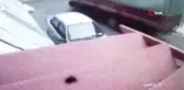 Down Sendromlu Genç Oyun Oynarken Arabaları Yaktı