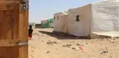 Yemenli Baba Kansere Yakalanan Kızını Tedavi Ettirememenin Çaresizliğini Yaşıyor (1)