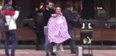 Cadde Ortasında Tıraş Keyfi
