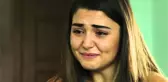 Ünlü İsimlerden Annesini Kaybeden Hande Erçel'e Destek Gecikmedi
