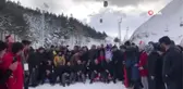 Eski Bakan Recep Akdağ, Gençlerle Birlikte Kızak Kaydı