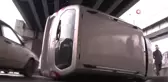 Bayrampaşa'da Kaza Yapan Araç Yan Yattı, Trafik Felç Oldu