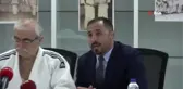 Prof. Dr. Sönmez Siyah Kuşağını Aldı