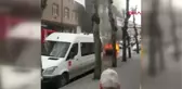 İstanbul- Sultangazi'de Bir Aracın Alev Alev Yanması Kamerada