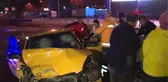 Taksi Belediye Aracına Çarptı 1'i Ağır 3 Yaralı