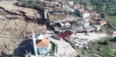 İzmir'de Meydana Gelen Heyelan Köyü İkiye Böldü