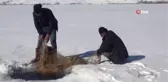 Donan Gölde Abdest Alıp Namaz Kıldılar