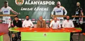 Alanyaspor, Haydar Yılmaz, Efecan Karaca ve Giorgios Tzavellas'ın Sözleşmelerini Uzattı