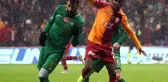Aslan 90+4'te Güldü