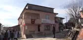 Yangında Hasar Gören Evi Öğrenciler Onarıyor