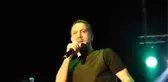 Çanakkale Haluk Levent Konser Gelirini Yeni Zelanda'da Hayatını Kaybeden Müslümanlara Bağışladı