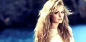 Ünlü Sanatçı Alexandra Stan, Altın Palmiye İçin Türkiye'ye Geliyor