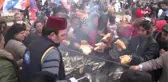 Balıkçı Kenan Romanlara 1,5 Ton Balık Dağıttı