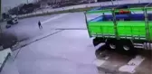 Samsun Otomobil Güvenlik Görevlisine Çarptı; O Anlar Kamerada