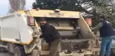 Seçimi Kazanan Başkanın İlk İcraatı Çöp Toplamak Oldu