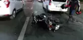 Üsküdar'da Motosiklet Otomobille Çarpıştı: 2 Yaralı