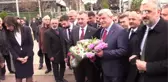 Görevi Devreden Eski Belediye Başkanı, Eve Otobüsle Döndü