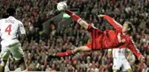 Peter Crouch'un Galatasaray'a Attığı Gol, Tarihin En İyi Akrobatik Golü Seçildi