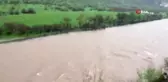 Botan Çayı'na Uçan Otomobil Sürücüsüne Ulaşma Çalışmaları Devam Ediyor