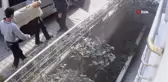 Minik Eylül'ün Kumbarasını Bile Çaldılar