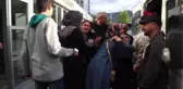 Denizli Okul Yöneticilerini Darp Eden 3 Kişiden Anneye Tutuklama