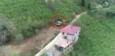 Görenler Hayrete Düşüyor! Kızları Ağaç Ev İstedi, Baba Onlara Minibüsten Ev Yaptı