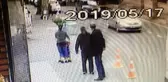 Sarıyer'de Tır'ın Çarptığı Ağacın Otobüs Durağına Devrilmesi Kamerada