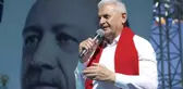 AK Parti İstanbul Adayı Yıldırım, Bir Genci Ailesiyle Birlikte Kendi Evinde İftara Davet Etti