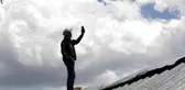 Telefonları çekmiyor çatıya çıkıyorlar