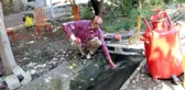 Sulama kanalında sürüklenen çocuğu bez bebek zannetmişler