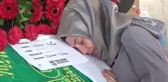 Minibüsün altında kalarak hayatını kaybeden Aysel öğretmen son yolculuğuna uğurlandı