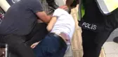 Eşine laf attığını iddia ettiği kişiyi öldürdü
