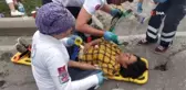 Kavşakta ambulansa yol vermek isteyen otomobil kaza yaptı: 11 yaralı