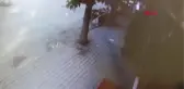 BURSA OTOMOBİL KIRAATHANEYE ÇARPTI 2 YARALI
