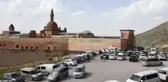 Tarihi İshak Paşa Sarayı'nda bayram yoğunluğu