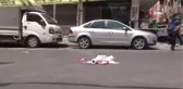 Bahçelievler'de karısına kurşun yağdıran zanlı silahla hastaneye girmeye çalışırken yakalandı