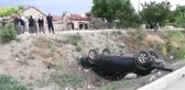 Otomobil devrildi: 4 yaralı