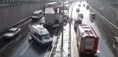 Çarpışan tırlar ulaşımı aksattı - KOCAELİ