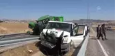 Traktör ile minibüs çarpıştı: 6 yaralı