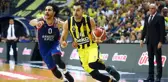 Anadolu Efes, Fenerbahçe Beko'yu 74-57 mağlup etti!