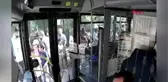 KOCAELİ OTOBÜSTE UNUTULAN ÇOCUĞU AİLESİNE TESLİM ETTİ