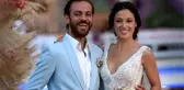 Erkan Kolçak Köstendil'in eşi Cansu Tosun, cesur pozlarıyla yürek hoplattı