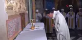 Notre Damme'deki yangın sonrası ilk ayin kasklarla yapıldı