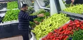 Borcunu ödemeyen müşterilerinin listesini duvara astı