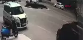 BURSA OTOMOBİL İLE MOTOSİKLETİN ÇARPIŞTIĞI KAZA, KAMERADA