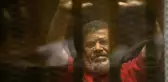 Mursi'nin defnedildiği mezarlığı sadece İsrail kanalının görüntülemesine izin verdiler