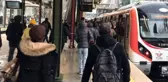 Başörtülü kadına metroda çirkin saldırı! Olay cep telefonu kamerasına yansıdı