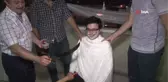 Evlenmeden canından bezdirdiler...Ağzında emzik, bir elinde merdane, diğerinde çalı süpürgesi