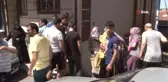 Taksiciye evinin önünde silahlı saldırı