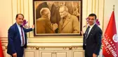 AK Partili Ahmet Hamdi Çamlı'nın İBB'deki Atatürk tablosuyla ilgili yorumu tartışma yarattı